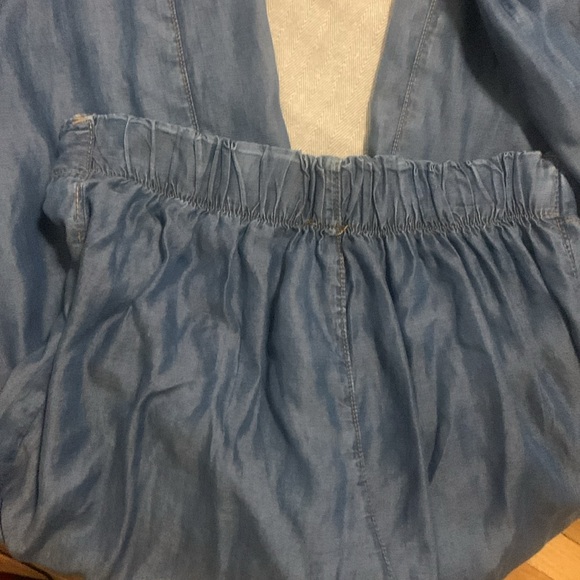 Bottoms - Picture 6 of 7